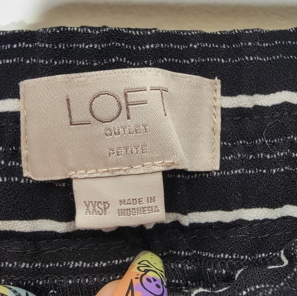 4/$20 Loft Cropped Wide Leg Pull On Black and White Striped Pants XXS Petite - Picture 6 of 7